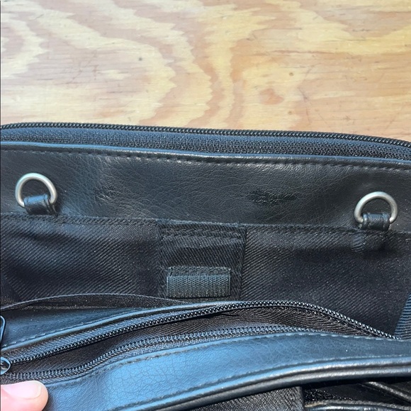 Black Vegan Wallet Crossbody Convertible Bag - Picture 5 of 10